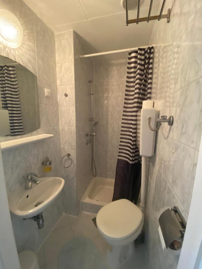 Mira Sea Front Guesthouse Komiza Exterior photo